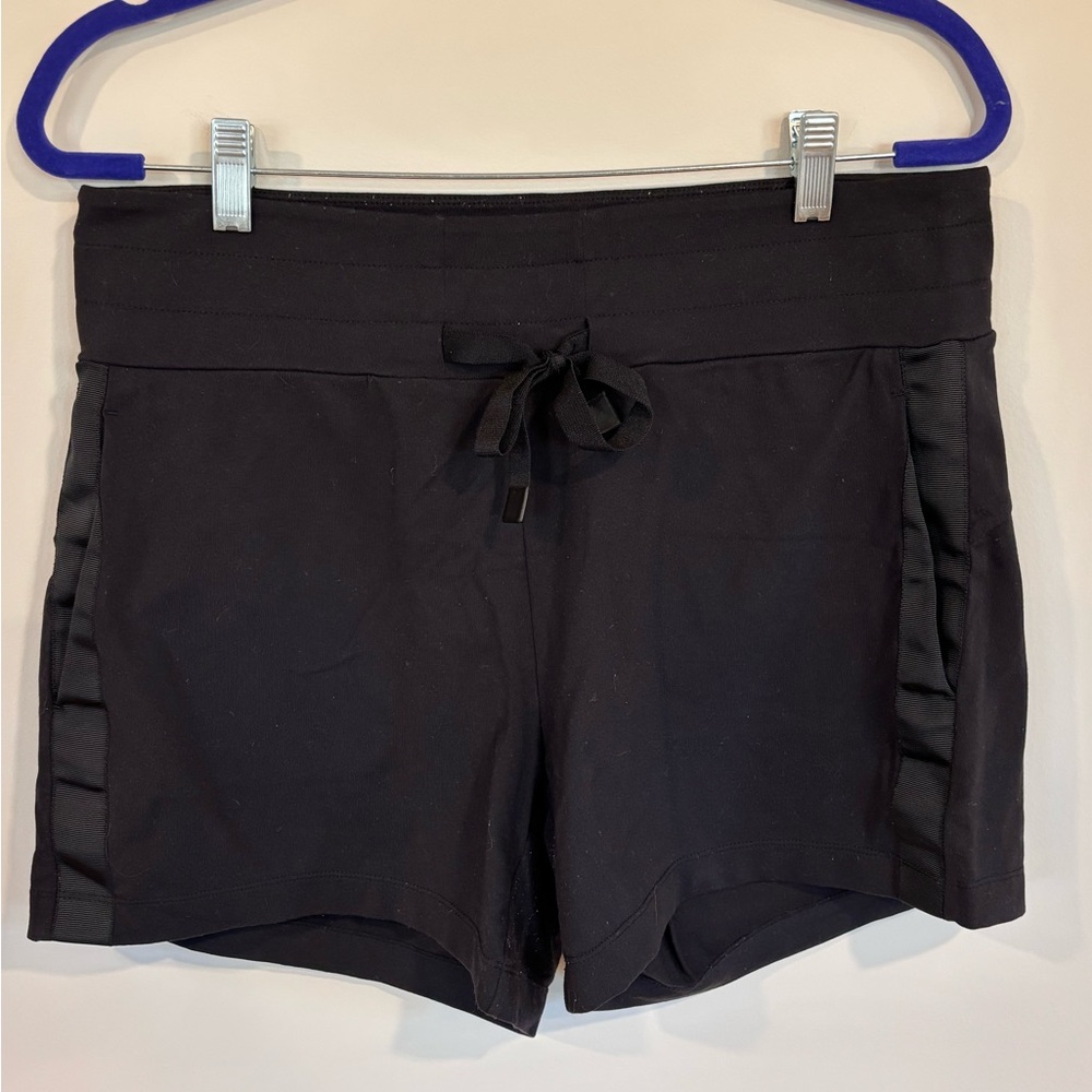 Athleta Women's Black Shorts - Medium Tall